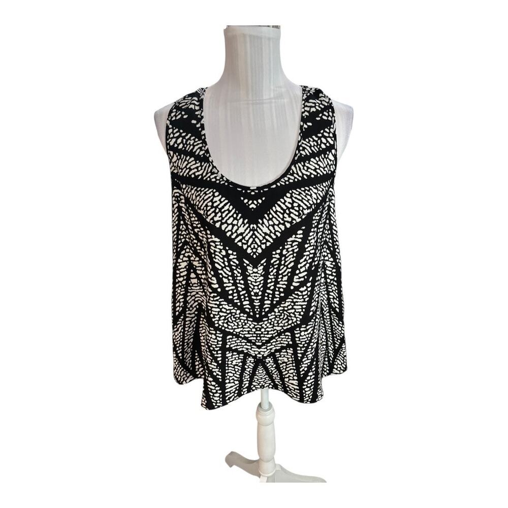Three Eighty Two Black Patterned Tank Shell Size L - image 1
